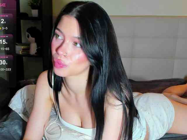 SilasCoraline webcam