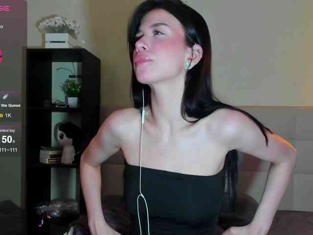 SilasCoraline webcam