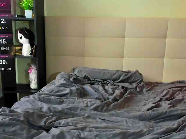 SilasCoraline webcam