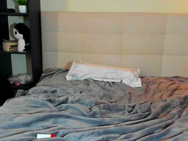 SilasCoraline webcam