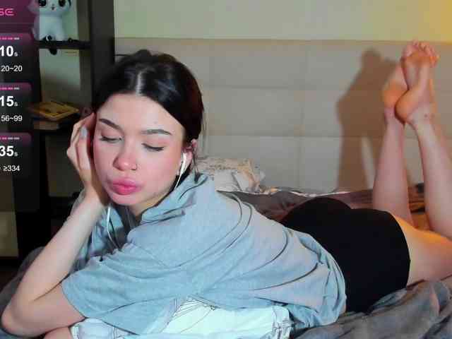 SilasCoraline webcam