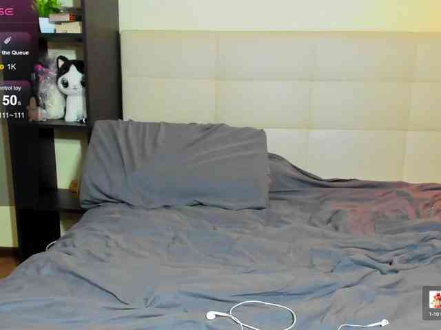 SilasCoraline webcam