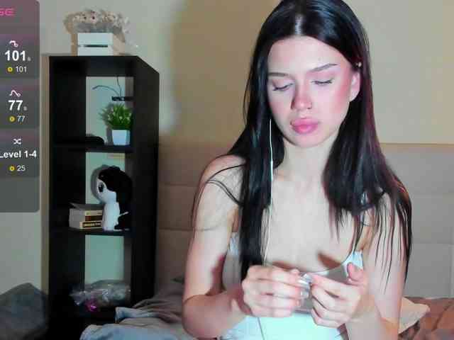 SilasCoraline webcam