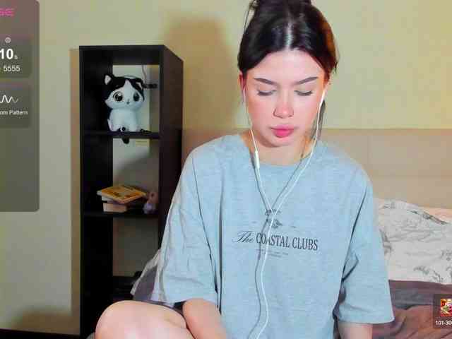 SilasCoraline webcam