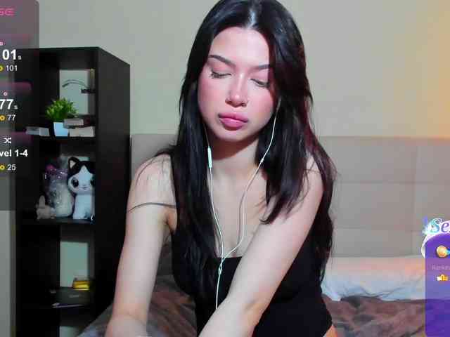 SilasCoraline webcam