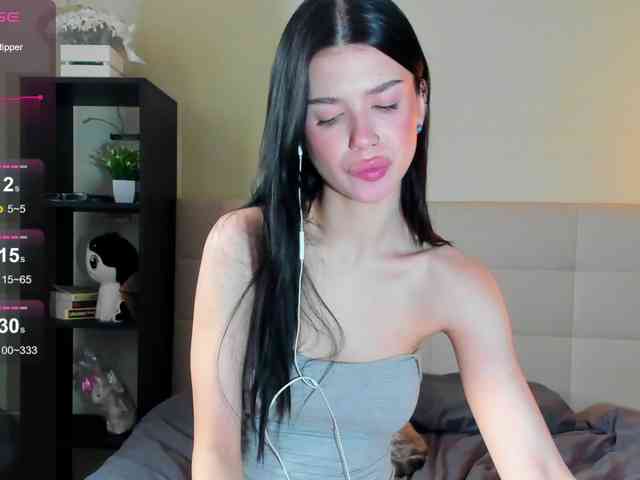 SilasCoraline webcam