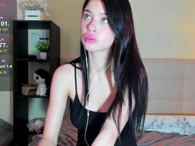 SilasCoraline webcam