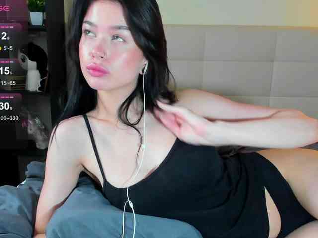 SilasCoraline webcam