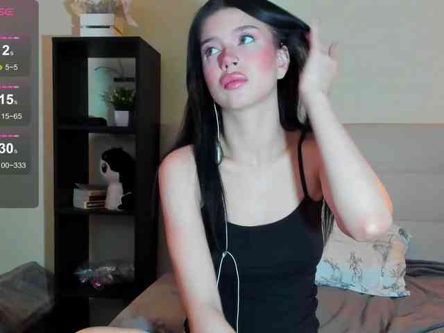 SilasCoraline webcam