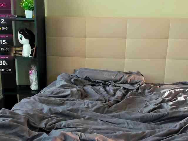 SilasCoraline webcam