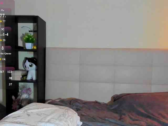 SilasCoraline webcam