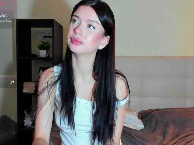 SilasCoraline webcam