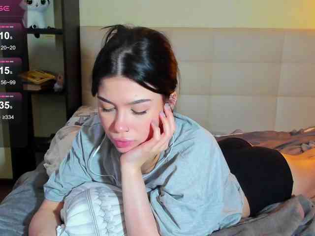 SilasCoraline webcam