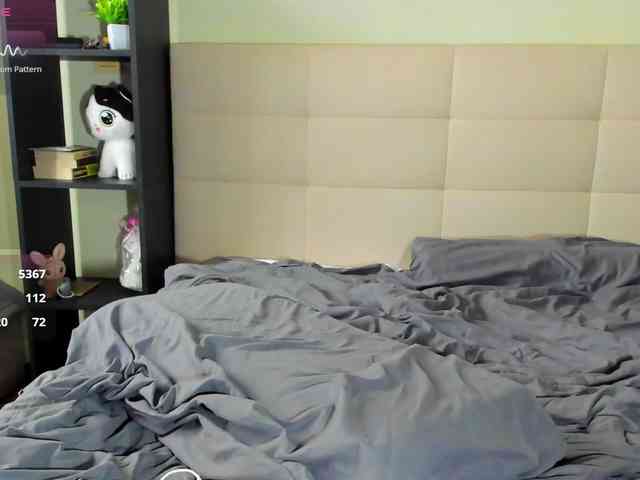 SilasCoraline webcam