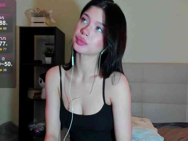 SilasCoraline webcam