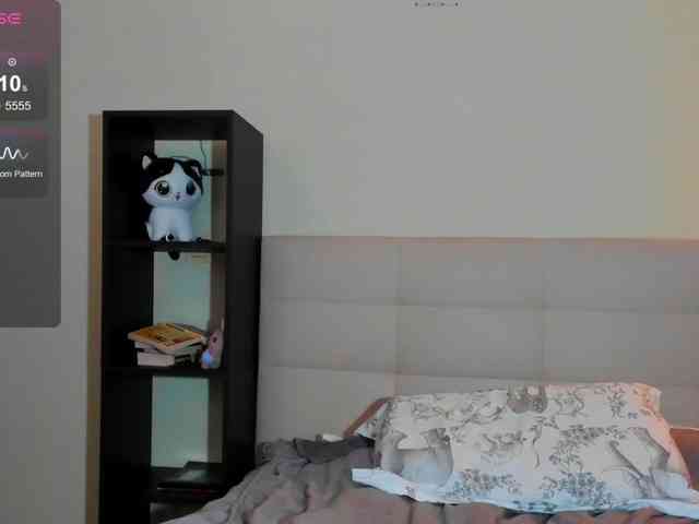 SilasCoraline webcam