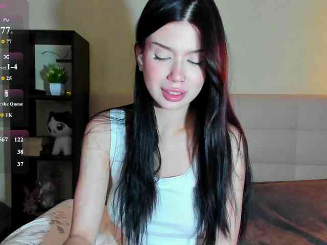 SilasCoraline webcam