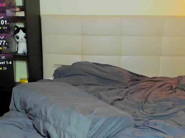 SilasCoraline webcam