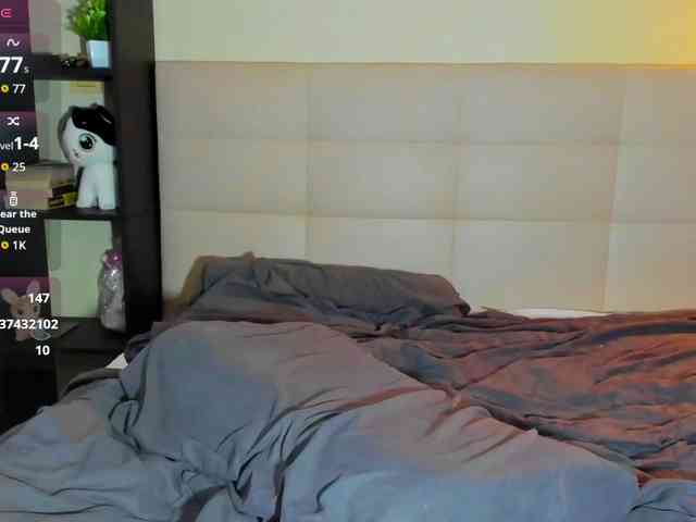SilasCoraline webcam