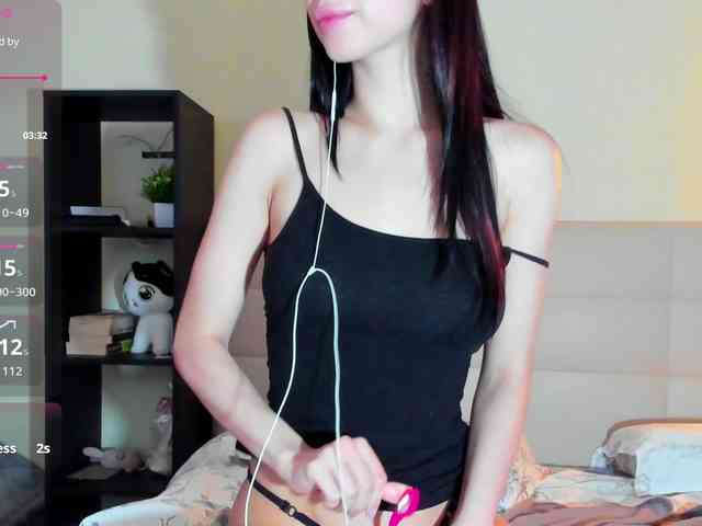 SilasCoraline webcam