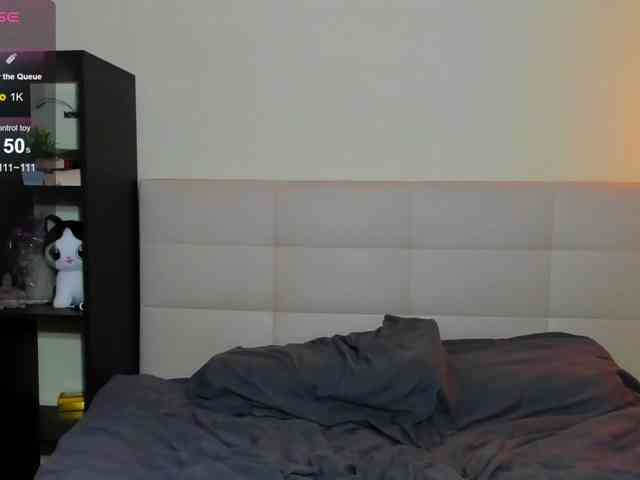 SilasCoraline webcam