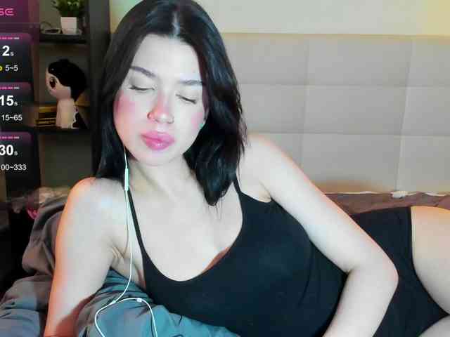SilasCoraline webcam