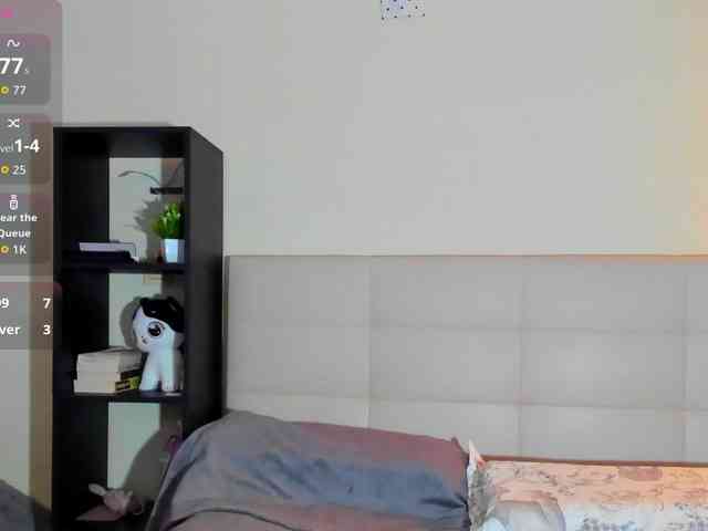 SilasCoraline webcam