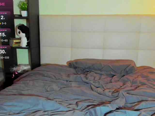 SilasCoraline webcam