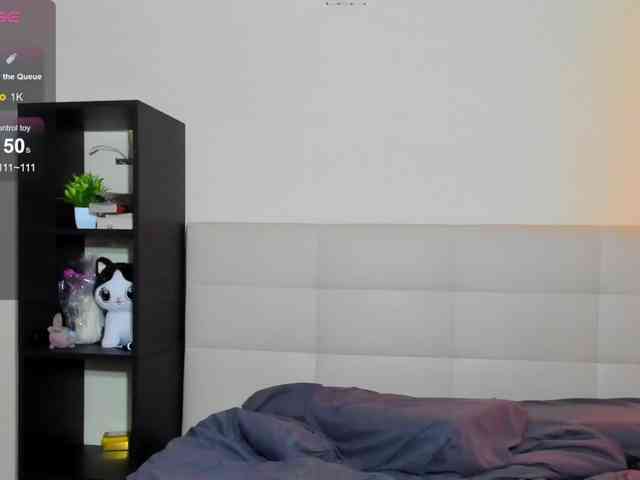 SilasCoraline webcam