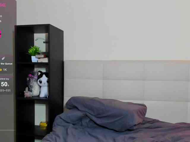 SilasCoraline webcam