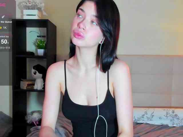 SilasCoraline webcam