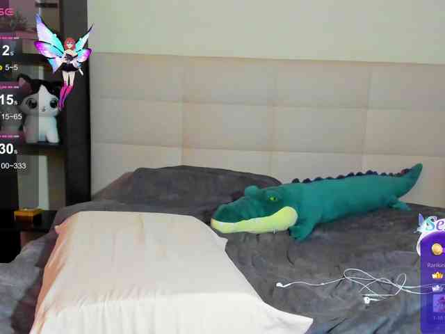 SilasCoraline webcam