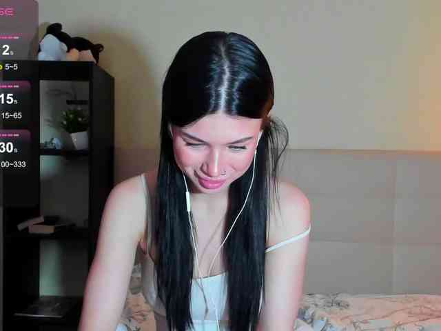 SilasCoraline webcam