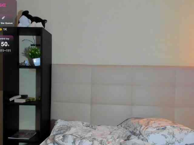 SilasCoraline webcam