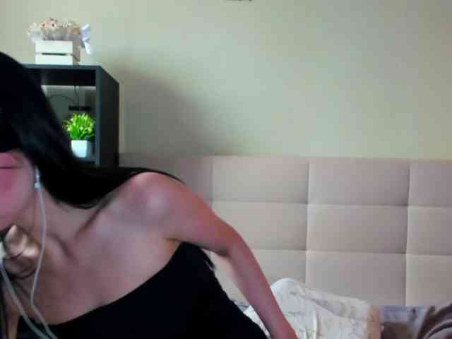 SilasCoraline webcam