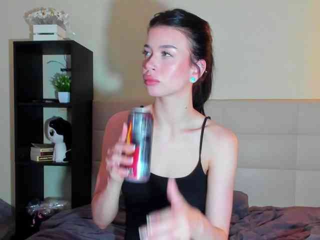 SilasCoraline webcam