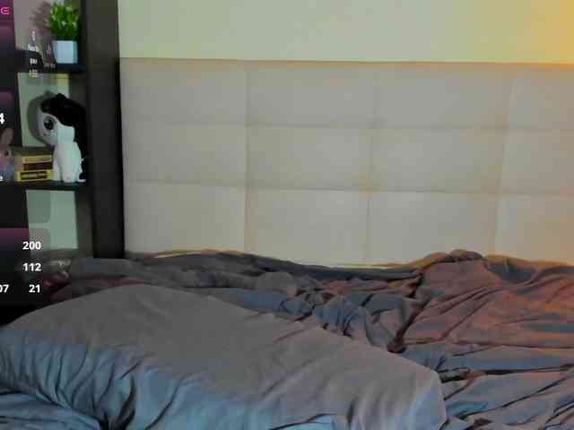 SilasCoraline webcam