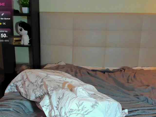 SilasCoraline webcam