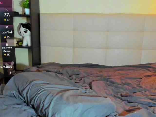 SilasCoraline webcam