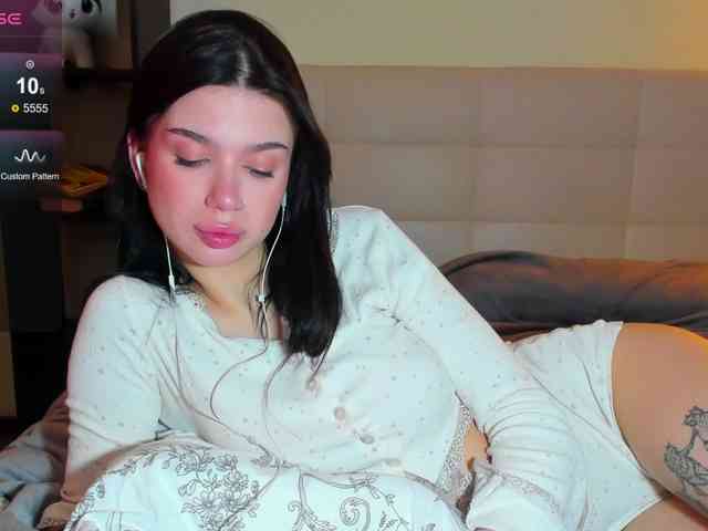 SilasCoraline webcam