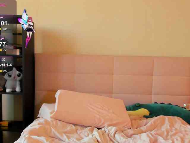 SilasCoraline webcam