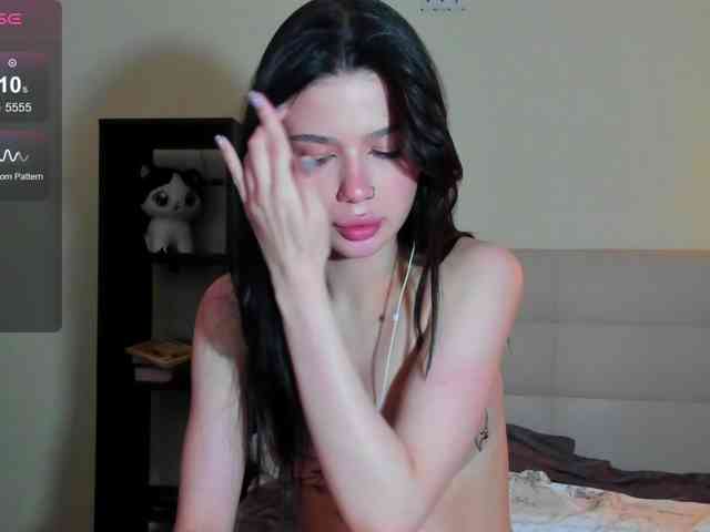 SilasCoraline webcam