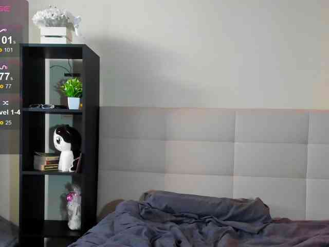 SilasCoraline webcam