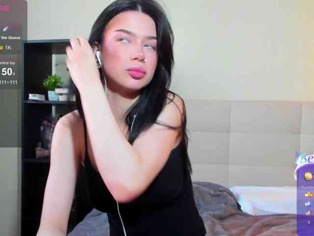SilasCoraline webcam