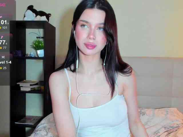 SilasCoraline webcam
