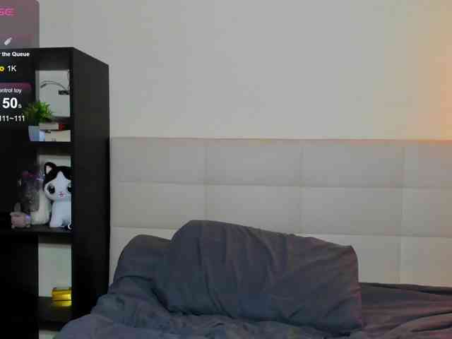 SilasCoraline webcam