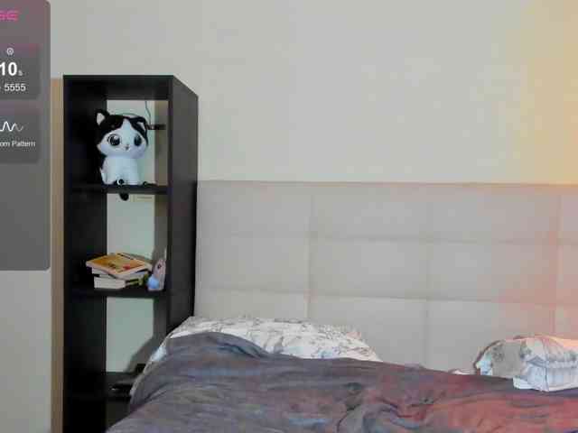 SilasCoraline webcam