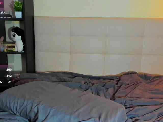SilasCoraline webcam