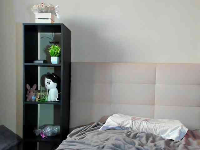 SilasCoraline webcam