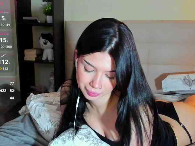 SilasCoraline webcam